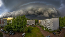 В Слободском замечено мощное шквалистое облако с признаками суперъячейки