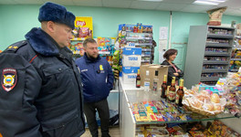 Полицейские с Вячеславом Симаковым проверили магазины, продающие алкоголь ночью