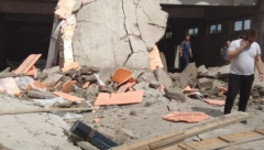 Последствия обрушения строящегося здания в Зуевке. Видео