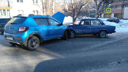 На Милицейской женщина выехала на встречку и спровоцировала ДТП с пострадавшими