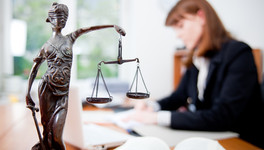 Юрист: «От современного законотворчества хочется рыдать, материться и биться в истерике»