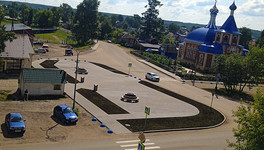 В Белой Холунице благоустроили городскую площадь
