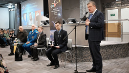 Игорь Васильев и известный лётчик-космонавт предложили запустить в космос кировский наноспутник