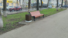 На Октябрьском проспекте установили новые скамейки