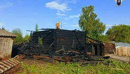 СК выясняет обстоятельства гибели женщины при пожаре в Салобеляке
