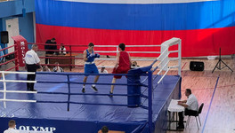 Кировчанин Максим Кузнецов закончил путь на всероссийском турнире по боксу