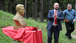 Коммунисты запустили опрос об установке памятника Сталину в Кирове с одним вариантом ответа
