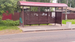 В Порошино установили новый остановочный павильон