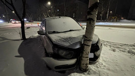 В Кирове столкнулись «Фольксваген» и «Лада», пострадали два человека