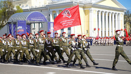 На главной площади Кирова прошёл юнармейский парад