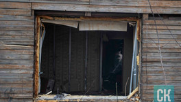 В поселке Юрья загорелся частный дом: погорельцам оказывают помощь