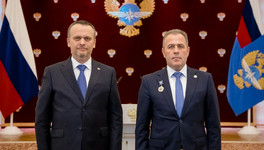 Петряков получил знак «Почетный транспортник России»