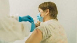 Аллергия и гиперчувствительность. Что может стать причиной медотвода от прививки против коронавируса?