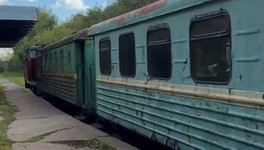 «Это не общественный транспорт»: директор узкоколейки в Каринторфе объяснил тарифы для туристов