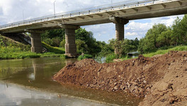 В Немском округе ремонтируют аварийный мост через реку Вою