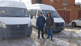 Ещё в два района Кировской области привезли новые пассажирские автобусы