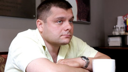 Умер осуждённый с Навальным по делу «Кировлеса» бизнесмен Пётр Офицеров