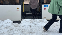 В Кирове кондуктор автобуса украла забытые пассажиркой 15 тысяч