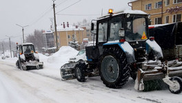 Из-за некачественной работы подрядчика пригород Кирова остался неубранным от снега