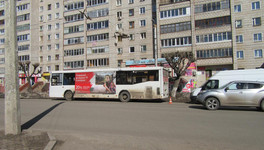 В Кирове трое пенсионеров упали в автобусе и получили травмы