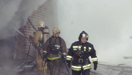 В Котельниче при пожаре в цехе сгорело 10 тонн пеллет