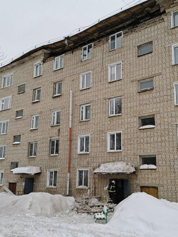 Прокуратура встретилась с жителями повреждённого дома в Яранске