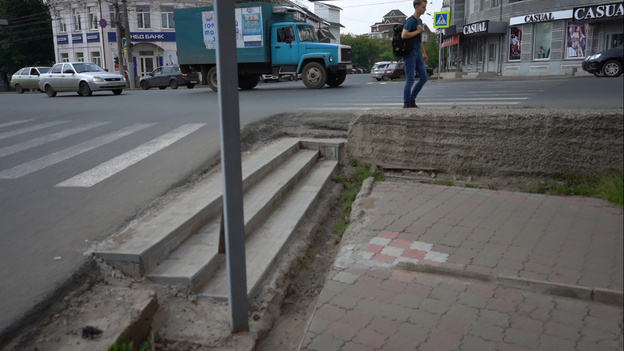 ТОП-7 самых опасных и неудобных лестниц в Кирове. Эксперимент портала Свойкировский