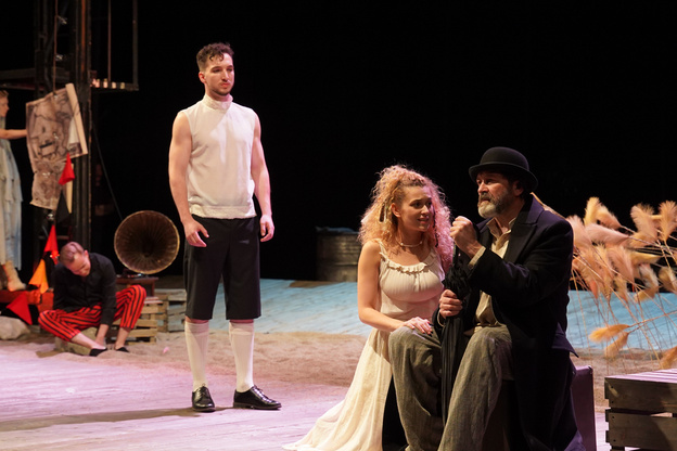 В «Театре на Спасской» прошла премьера спектакля «Буря» по пьесе Шекспира. Фото