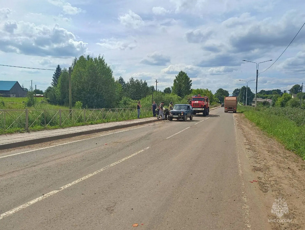 В Кировской области Пенсионеров зажало в «Ниве» после ДТП