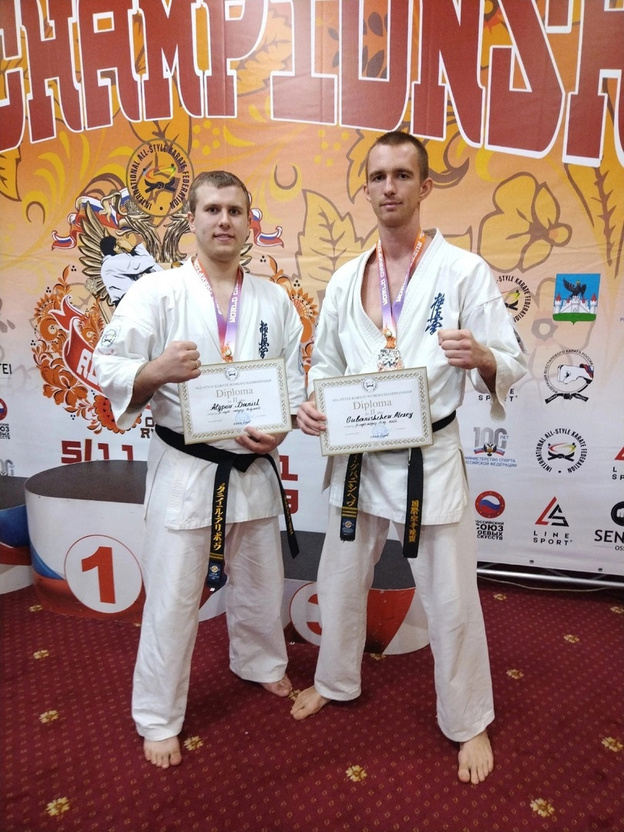 Кировчане завоевали три серебряные медали на чемпионате мира по карате