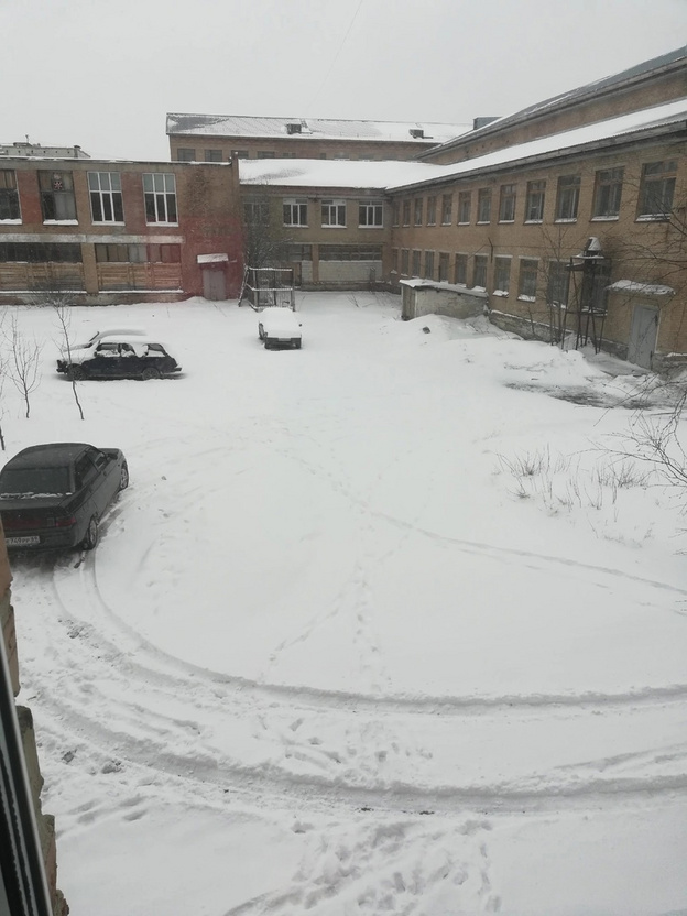В Кировской области выпал снег: подборка фото