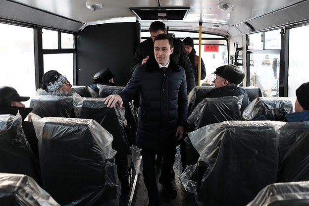 Школы Кировской области получат 38 новых автобусов