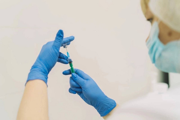 В ближайшие выходные в Кировскую область поступит 750 доз вакцины от коронавируса для подростков