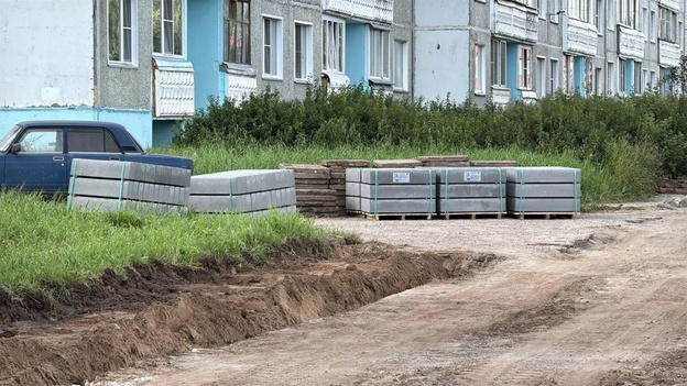 В Кирове ремонтируют тротуары и дороги более чем на 20 объектах