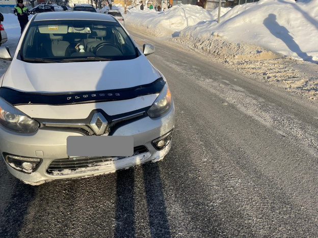 На улице Чапаева в Кирове пенсионерка попала под колёса автомобиля
