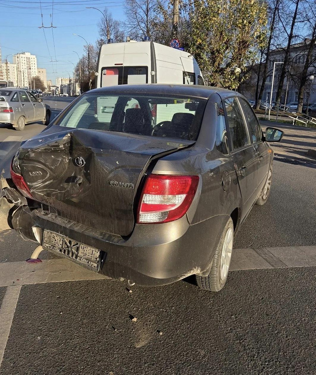 В Кирове ПАЗ столкнулся с «Ладой»: пострадали пять пассажиров