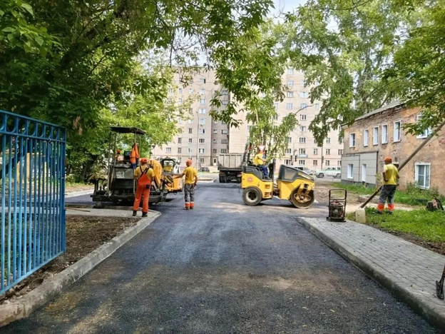 В Кирове обновят дороги у 17 школ и детских садов