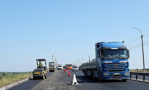 «Вятавтодор» заплатит 1,3 миллиона рублей за срыв сроков ремонта дороги