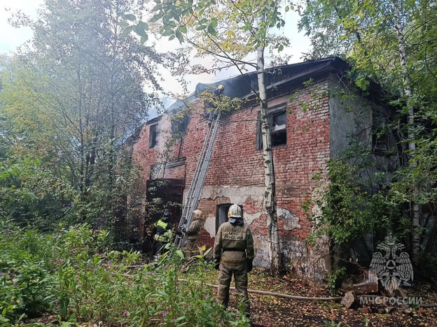 В заброшенных зданиях бывшего КВАТУ в Кирове произошли два пожара