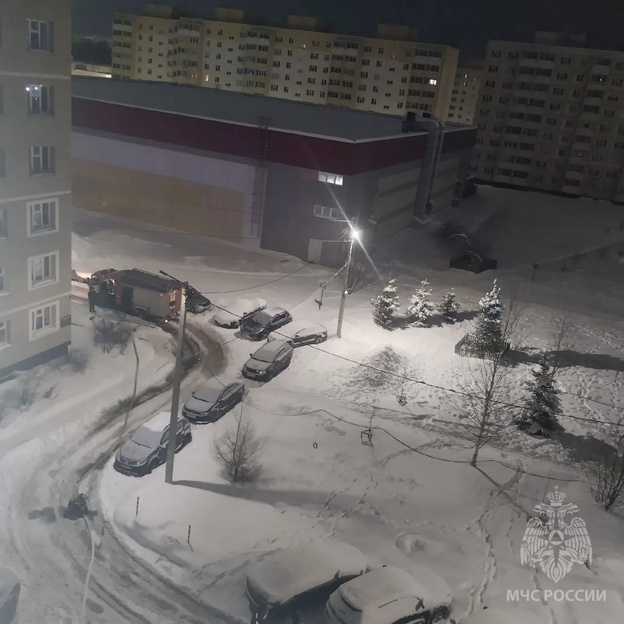 В Кирове из-за пожара в квартире эвакуировали 40 человек