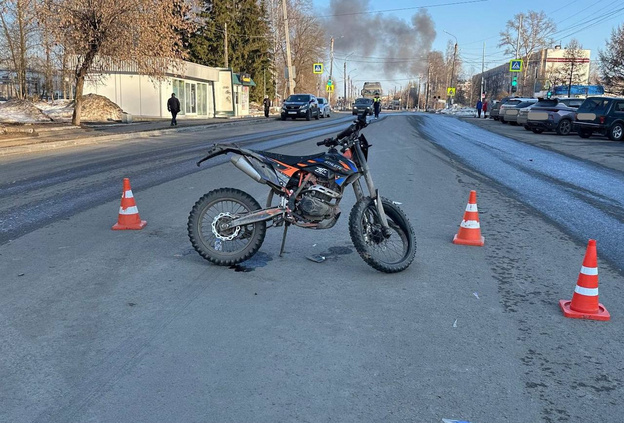 В Кирове мотоциклист врезался в «Рено»