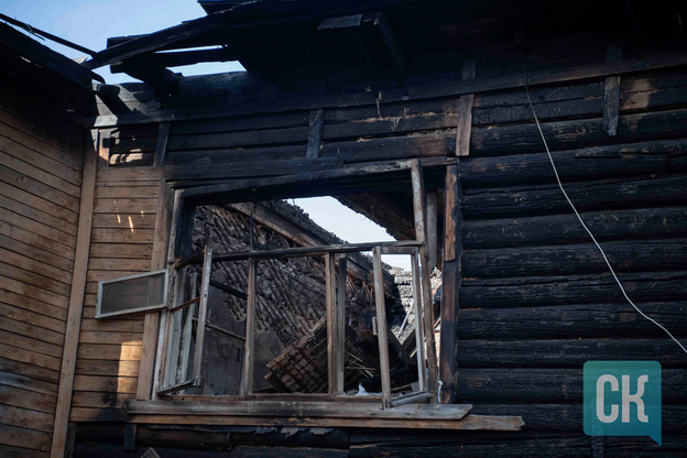 Фоторепортаж с места пожара на Володарского, 72а: что это был за дом и что от него осталось