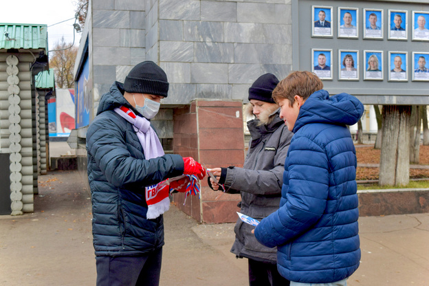 «Единая Россия» поздравила кировчан с Днём народного единства