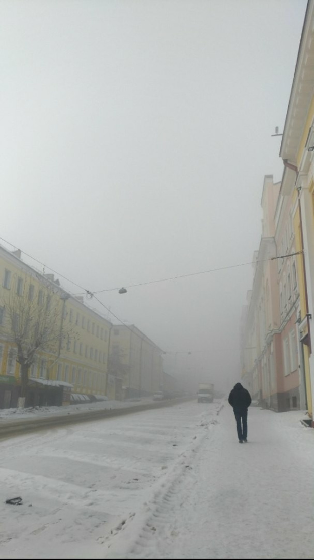 Густой туман окутал город. Кировчане делятся фотографиями в социальных сетях