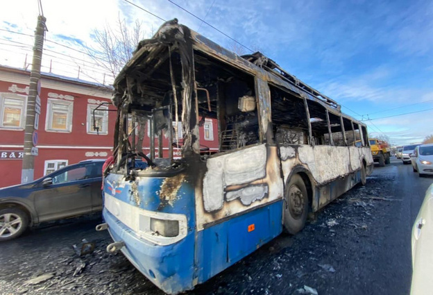 Причиной пожара в троллейбусе на улице Ленина мог стать противогололёдный реагент