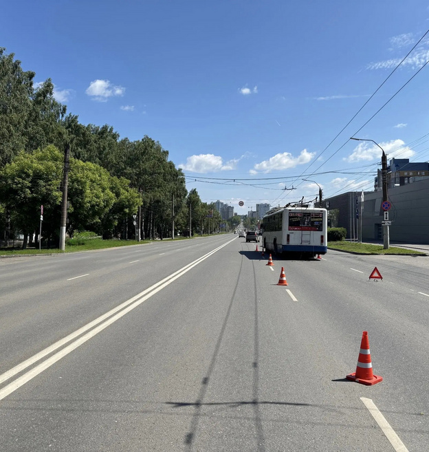 В Кирове троллейбус насмерть сбил пешехода