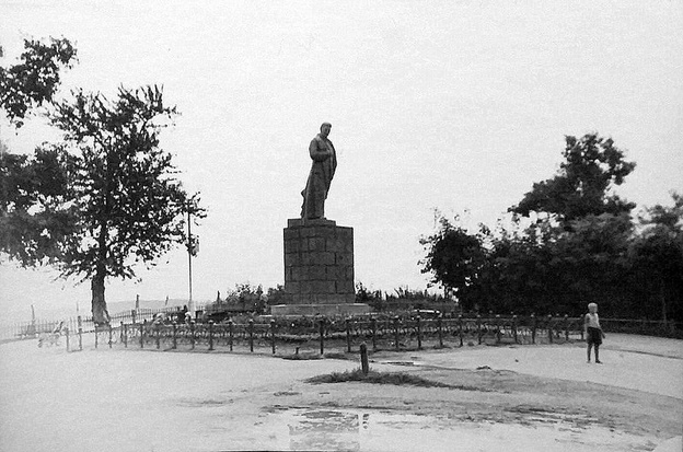Реакции: кировчане - об установке памятника Сталину