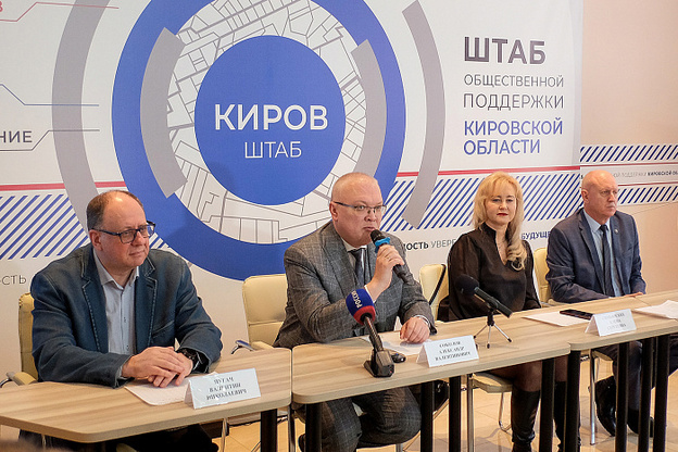 Кировские студенты и авторы инновационных проектов представили губернатору научные разработки