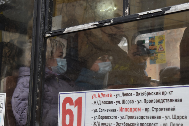 В Кирове вновь проверяли соблюдение масочного режима. На этот раз в общественном транспорте