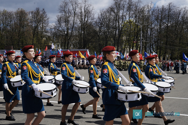 В Кирове прошёл торжественный парад в честь Дня Победы. Фото